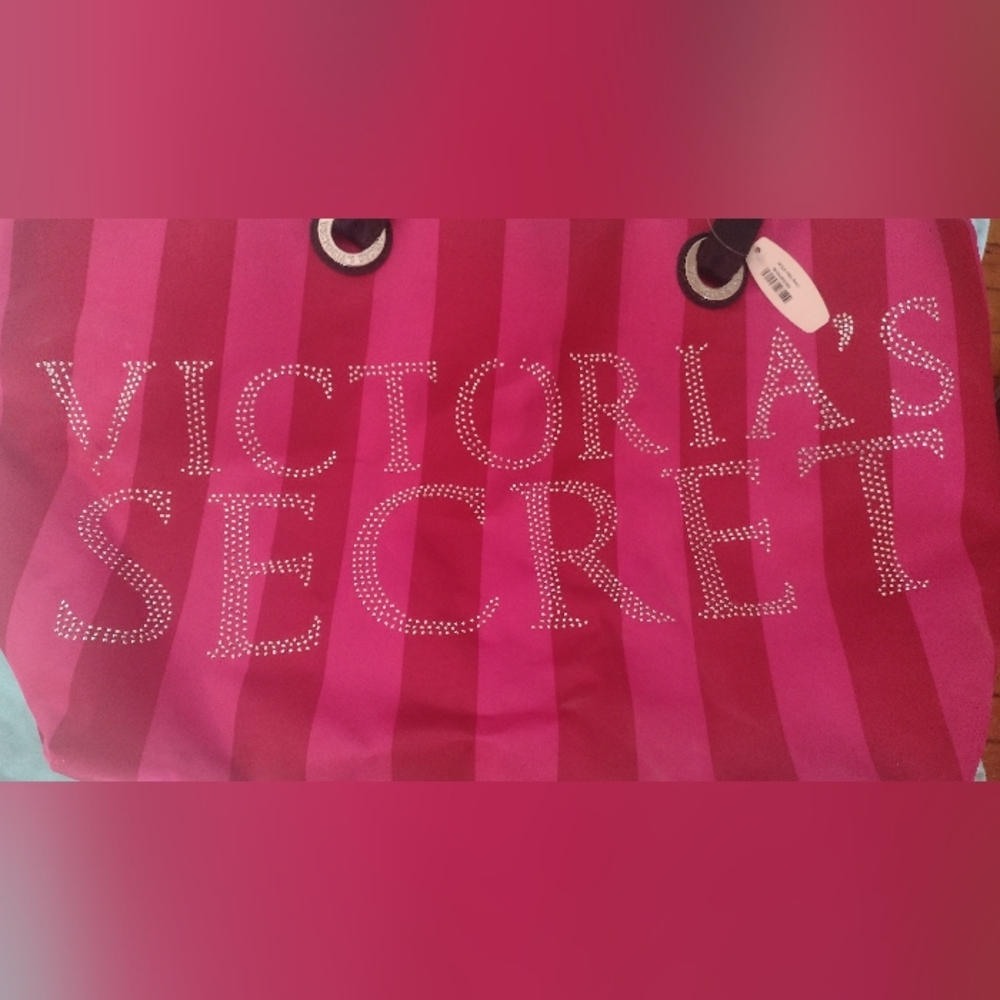 Victoria's Secret Tote Bag NWT with Free Makeup Bag Included